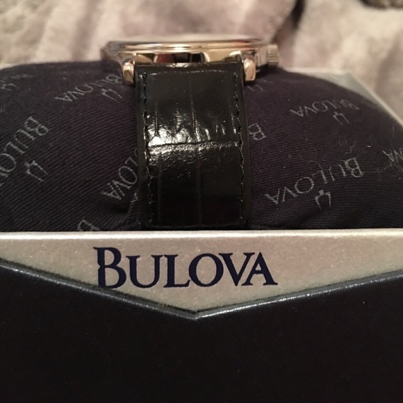 LIMITED EDITION COLORADO ROCKIES BULOVA WATCH - Picture 3 of 4